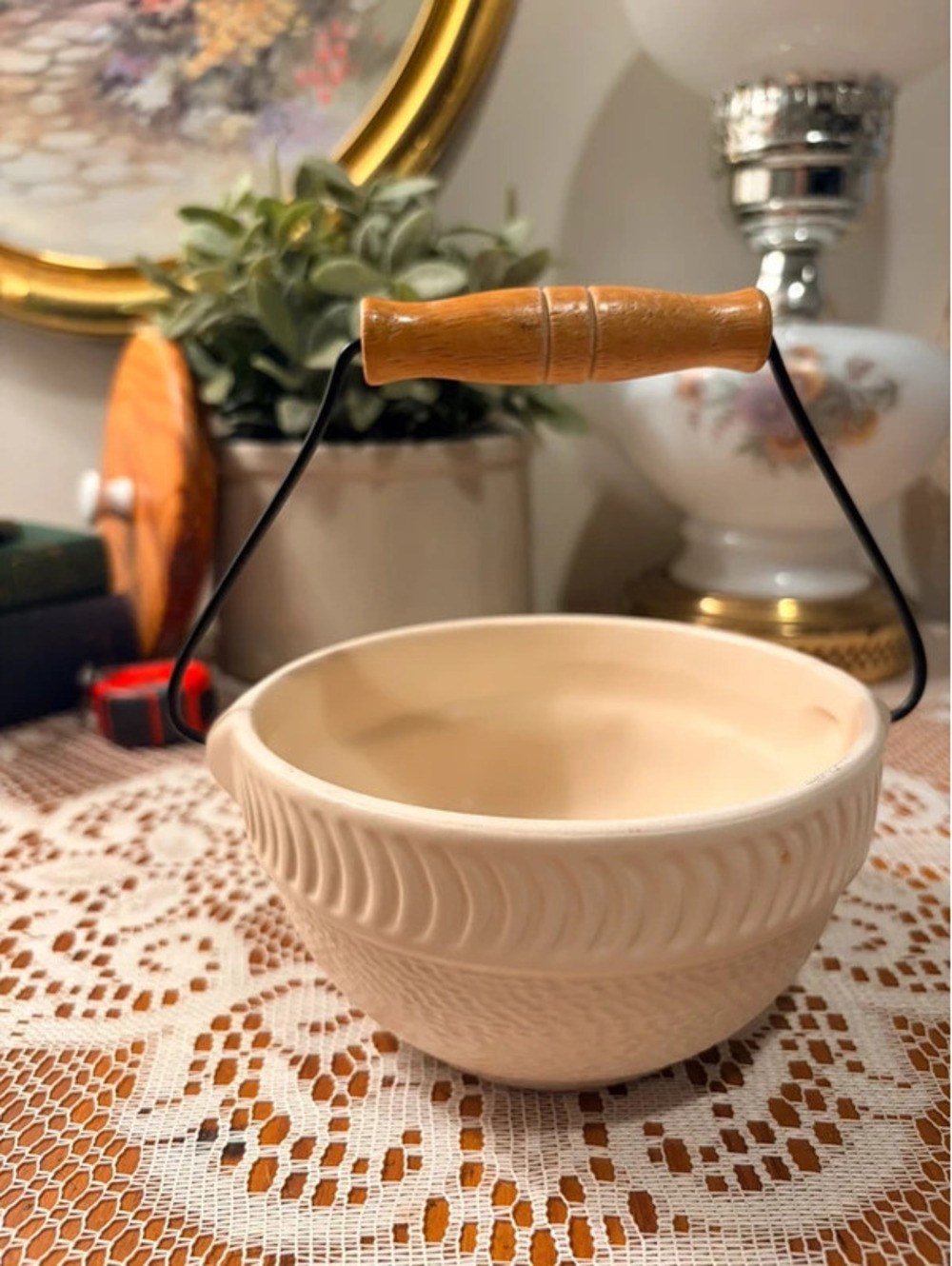 Vintage Cream Ceramic Basket Bowl Wood Handle Farmhouse Cottage Décor
